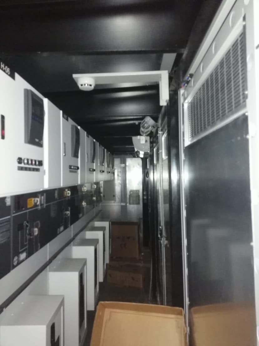 شراء معدات وملحقات لنظام الطاقة لصالح شركة بيتروجاينا الصينية في العراق 